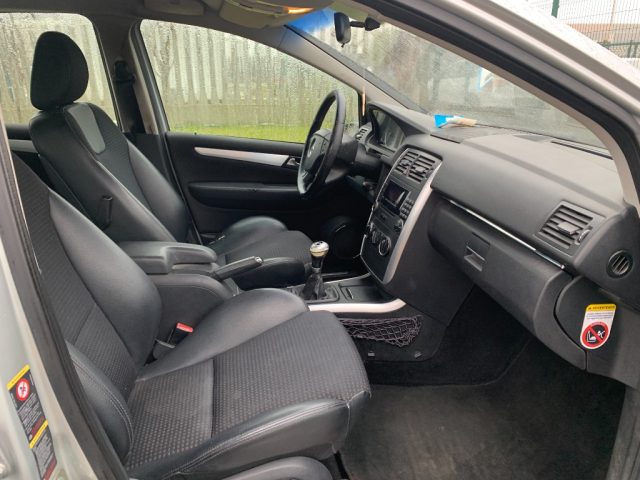 MERCEDES-BENZ B 180 usata, con ESP