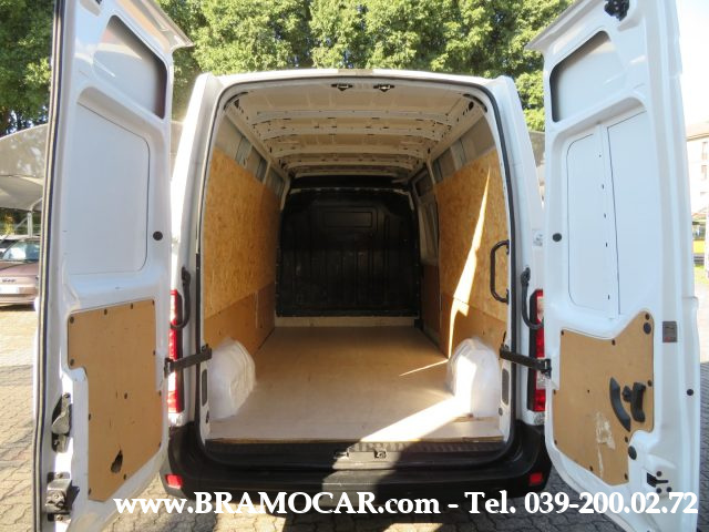 RENAULT Master usata, con Volante multifunzione
