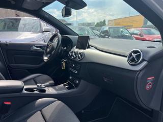 MERCEDES-BENZ B 180 usata, con Fendinebbia