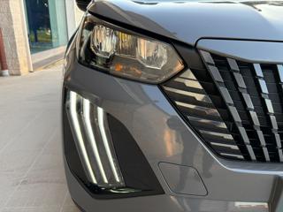 PEUGEOT 2008 usata, con Leve al volante