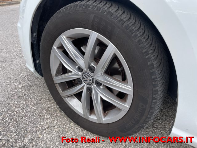 VOLKSWAGEN Golf Variant usata, con Autoradio digitale