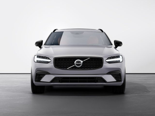 VOLVO V90 usata, con Alzacristalli elettrici