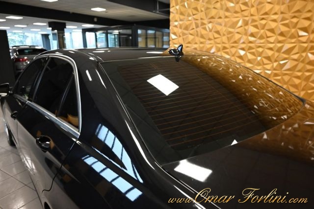 MERCEDES-BENZ E 300 usata 15