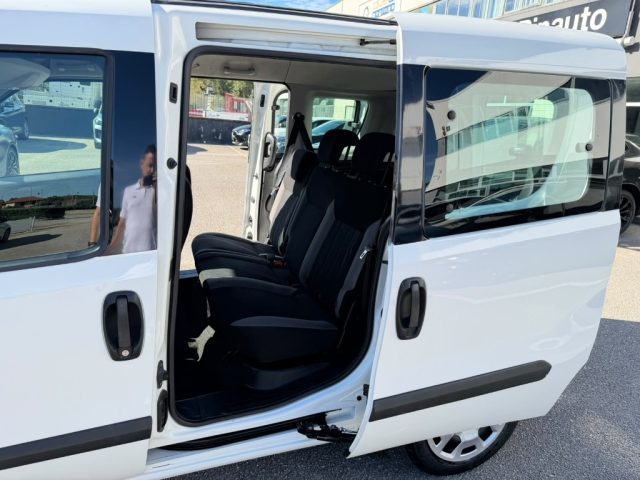 FIAT Doblo usata, con USB