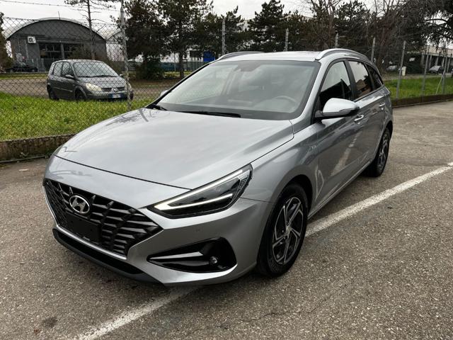 HYUNDAI i30 usata, con Airbag laterali