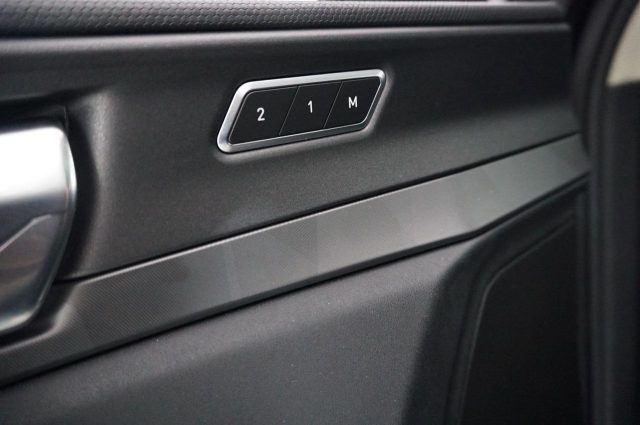 OTHERS-ANDERE OTHERS-ANDERE usata, con Sistema di navigazione