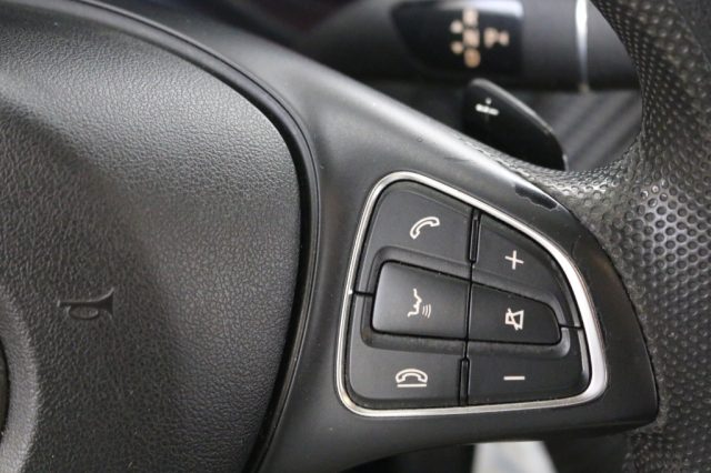 MERCEDES-BENZ GLA 180 usata 23
