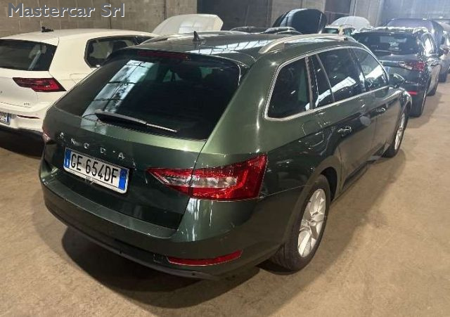 SKODA Superb usata, con Airbag Passeggero