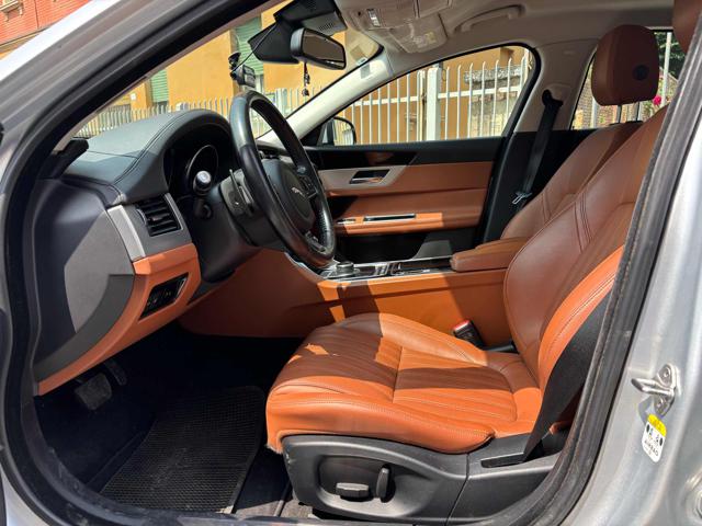JAGUAR XF usata, con Cruise Control