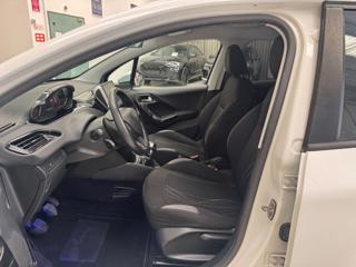 PEUGEOT 208 usata, con Cerchi in lega
