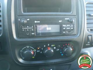 RENAULT Trafic usata 15