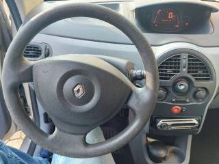 RENAULT Modus usata, con Boardcomputer
