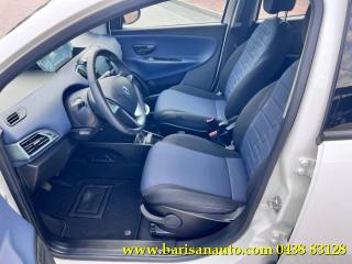 LANCIA Ypsilon usata, con Autoradio