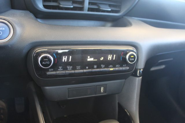 TOYOTA Yaris usata, con Sensore di luce