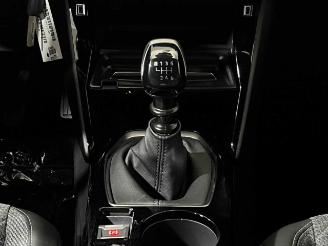 PEUGEOT 2008 usata, con Airbag testa