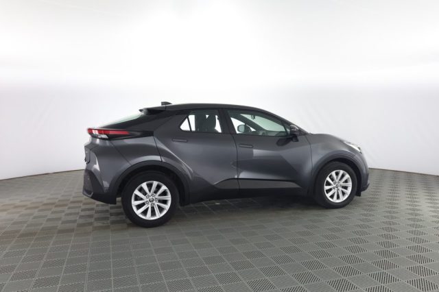 TOYOTA C-HR usata 2
