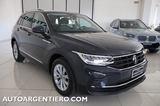 VOLKSWAGEN Tiguan usata, con Frenata d