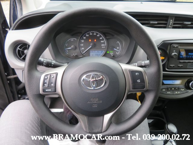 TOYOTA Yaris usata, con Lettore CD