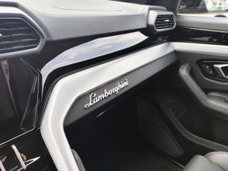 LAMBORGHINI Urus usata, con Park Distance Control