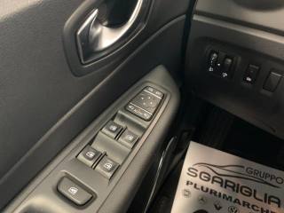 RENAULT Captur usata, con Fari LED