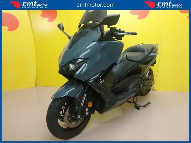 YAMAHA T-Max 560 usata 1
