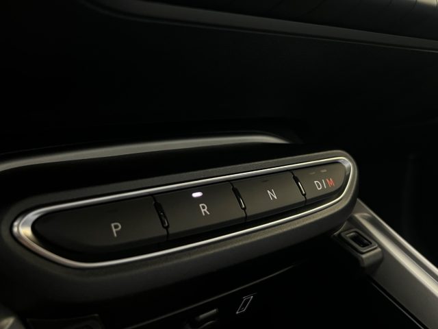 JEEP Avenger usata, con USB