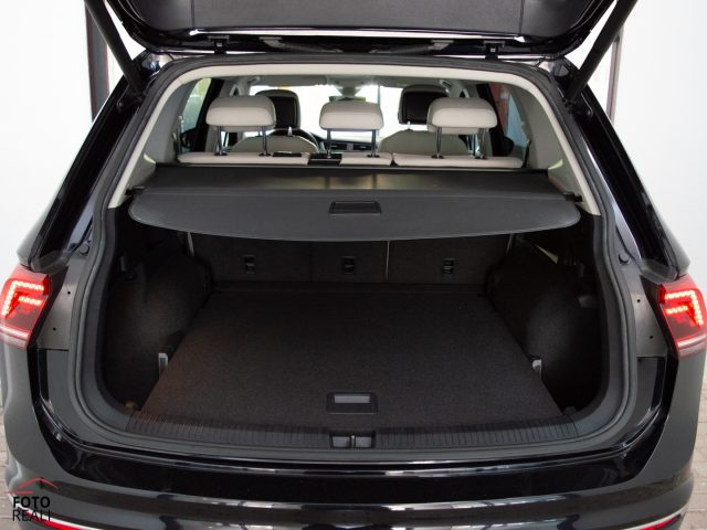 VOLKSWAGEN Tiguan Allspace usata, con Airbag posteriore