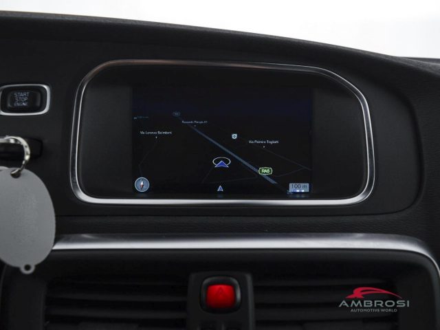 VOLVO V40 usata 14