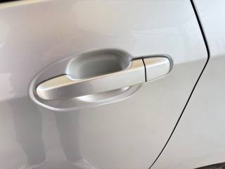 TOYOTA Verso-S usata, con Pneumatici da neve