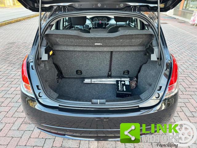 LANCIA Ypsilon usata, con Sedile posteriore sdoppiato