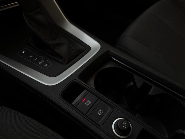AUDI Q3 usata, con Sensori di parcheggio anteriori