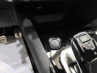 PEUGEOT 3008 usata, con Regolazione elettrica sedili
