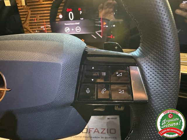 OPEL Astra usata, con Controllo vocale