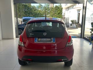 LANCIA Ypsilon usata, con Autoradio