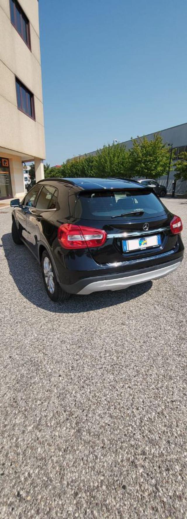 MERCEDES-BENZ GLA 180 usata, con Autoradio