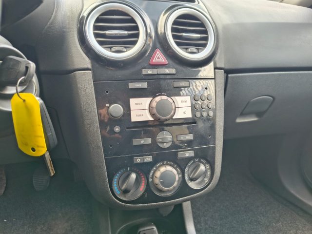 OPEL Corsa usata, con Chiusura centralizzata