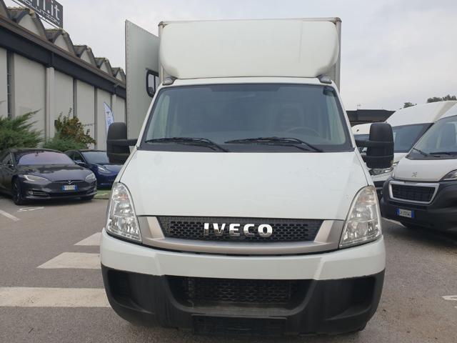 IVECO Daily usata, con Schermo multifunzione interamente digitale
