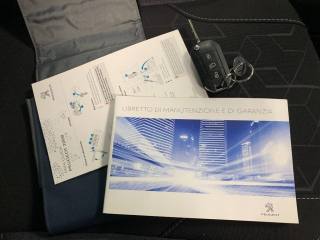 PEUGEOT 2008 usata, con Controllo elettronico della corsia