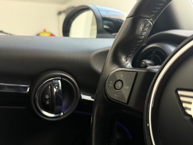 MINI Cooper SE usata, con Leve al volante