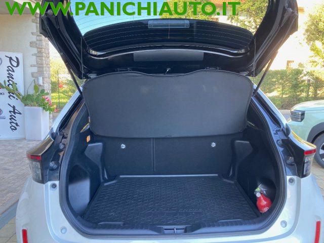 TOYOTA Yaris Cross usata, con Controllo automatico clima