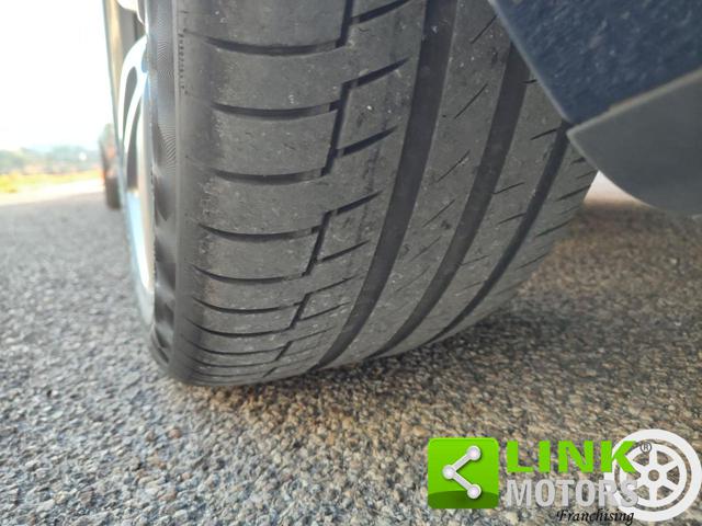 MERCEDES-BENZ E 220 usata 12