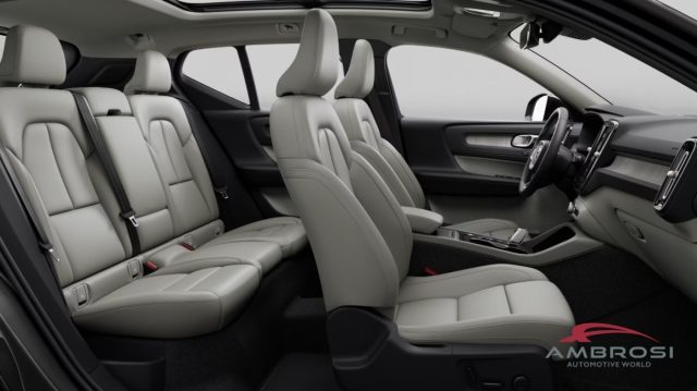 VOLVO XC40 usata 7