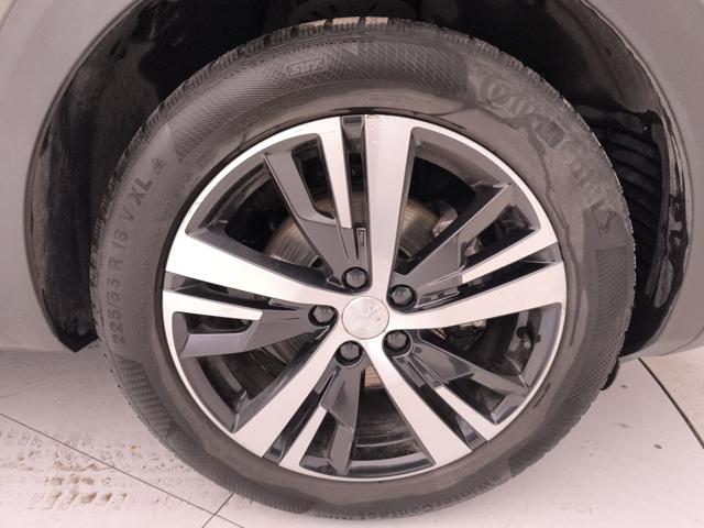 PEUGEOT 5008 usata, con Sensore di luce