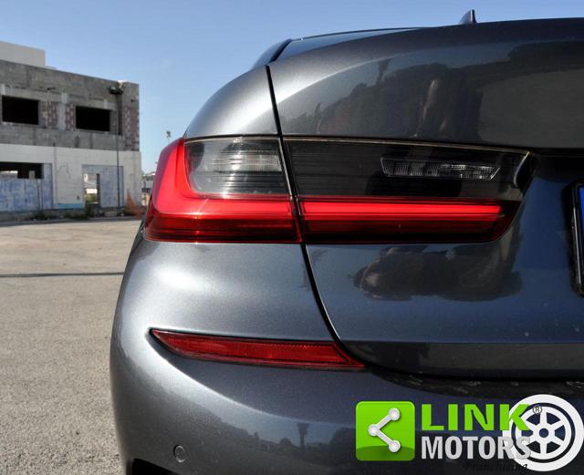 BMW 318 usata, con Leve al volante