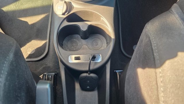 ABARTH 695 usata, con USB