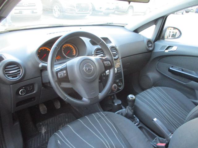 OPEL Corsa usata 11