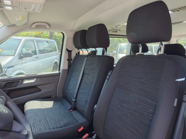 VOLKSWAGEN Caravelle usata 16