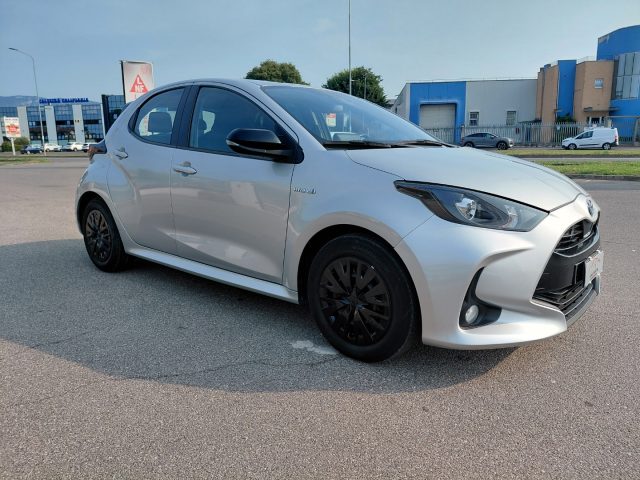 TOYOTA Yaris usata, con Specchietti laterali elettrici