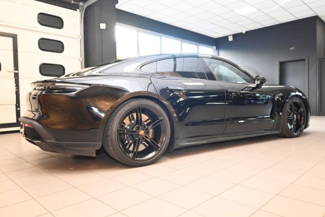 PORSCHE Taycan usata 97