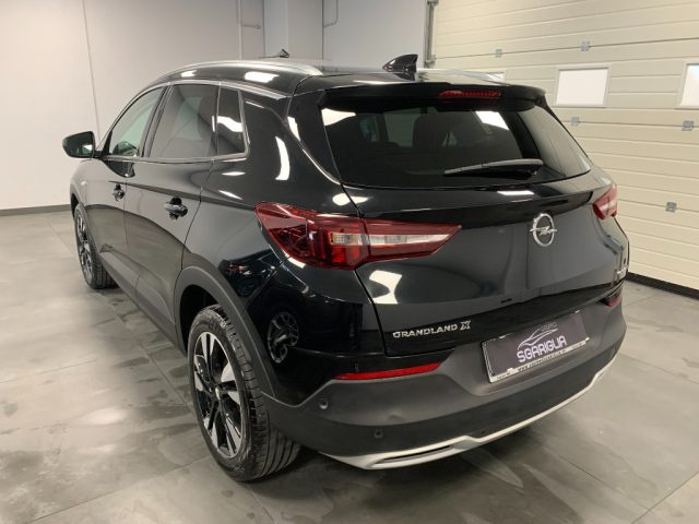 OPEL Grandland X usata, con Isofix